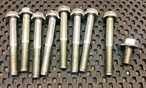 Hyosung Aquila GV125 Nockenwellenhalteschellen Schrauben 2017 (SmL6 16699)