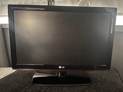 LG 19” Free View TV. LG19LS4D- Black. Remote Control - Working.  - Image 1 of 4
