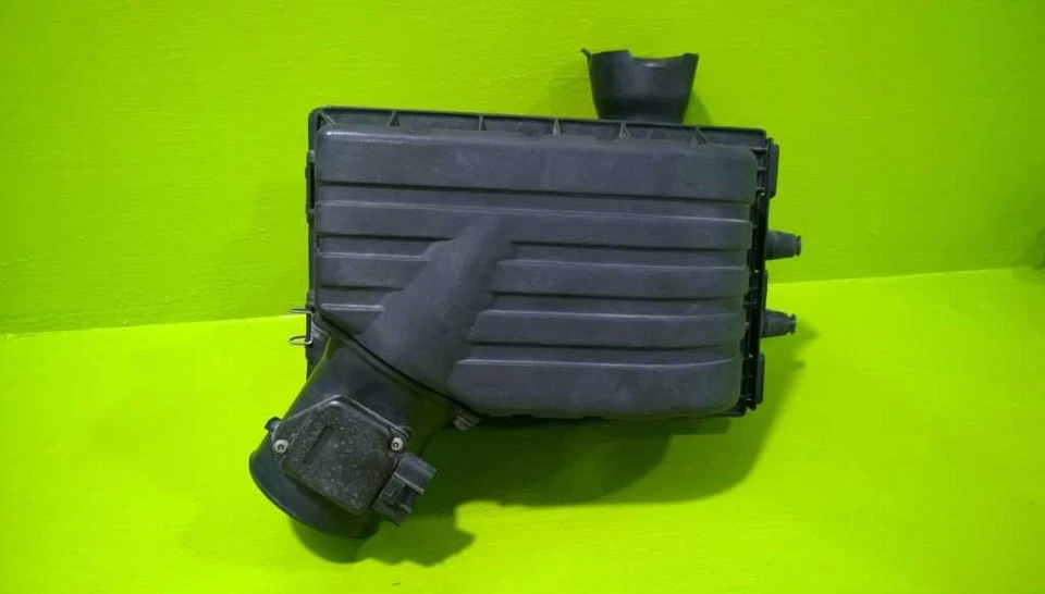 03 04 05 LINCOLN AVIATOR 4.6L AIR CLEANER BOX OEM 2812-26 — 第 2/3 张图片