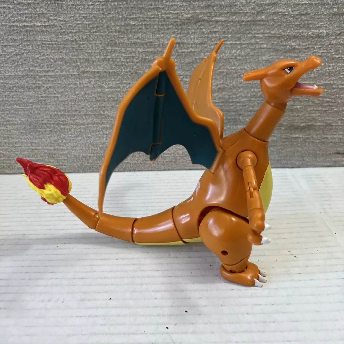 Pokémon Pokemon Charizard, Super-Articulated 6-Inch Figure - Collect Your  Favorite Figures - Toys for Kids and Fans