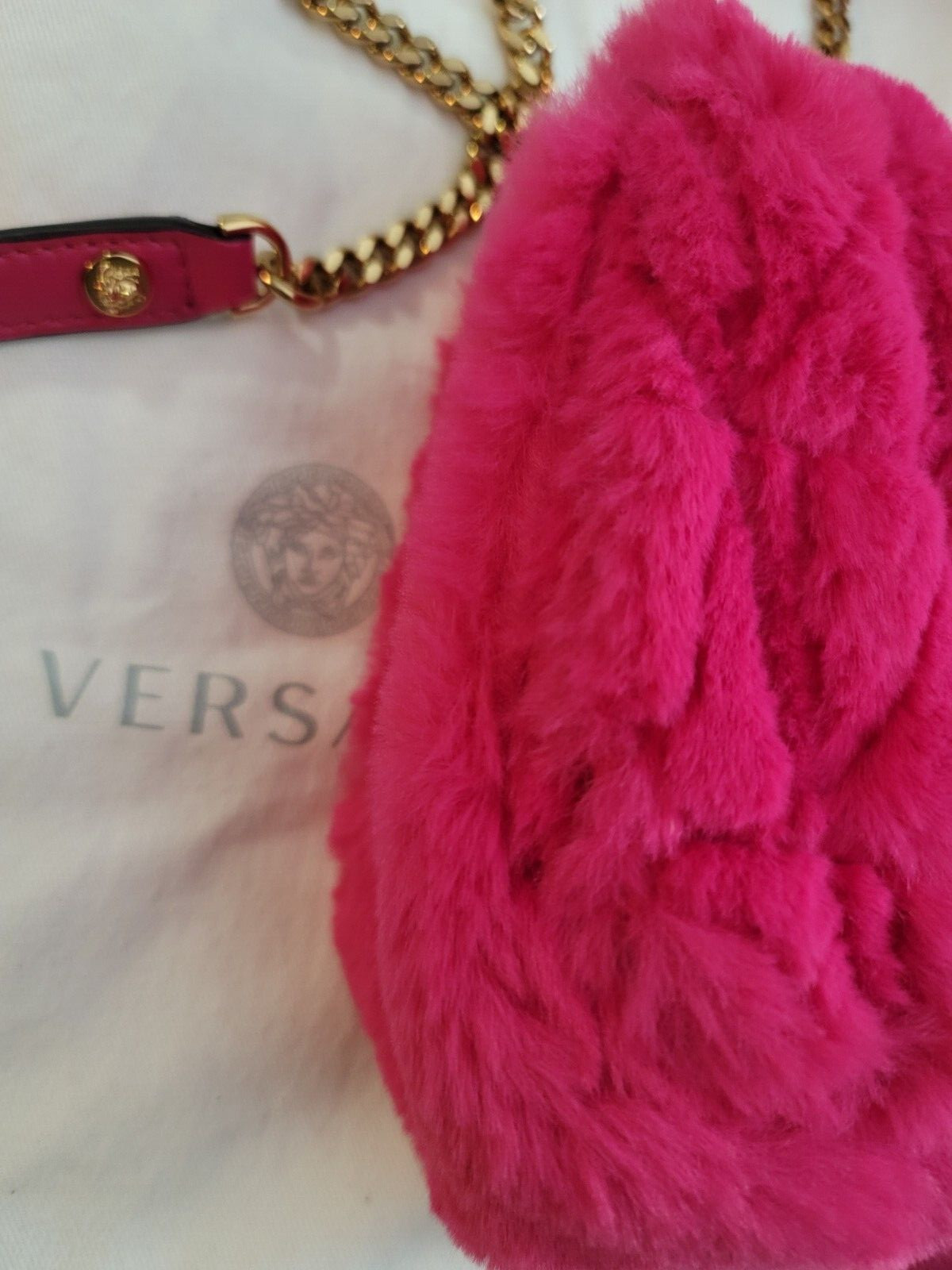 AUTH. LIMITED VERSACE FUCHSIA QUILTED FAUX FUR VIRTUS V CHAIN STRAP BAG image 10
