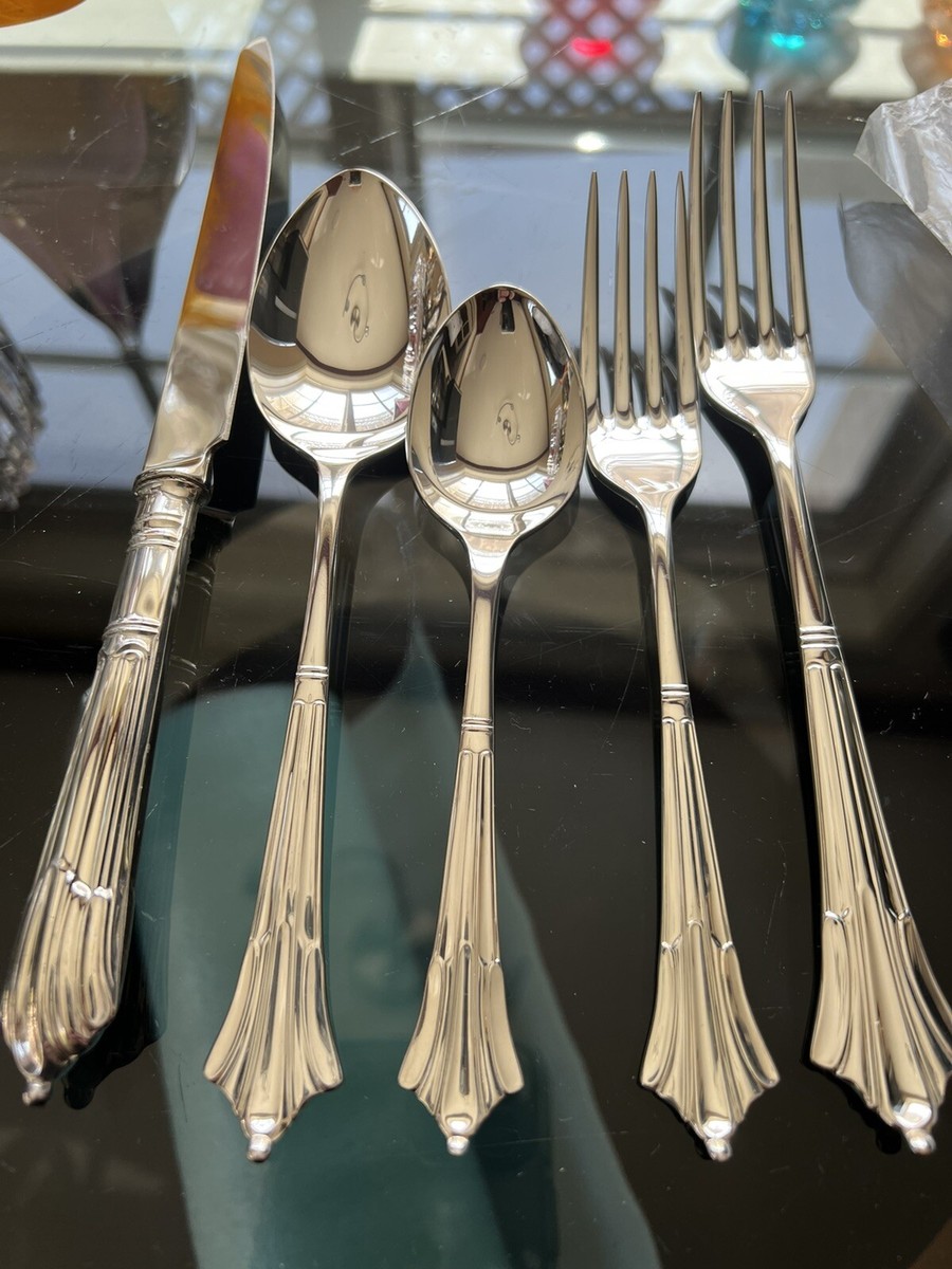 CARRS SHEFFIELD ENGLAND FLATWARE SILVERPLATE SET of NEW