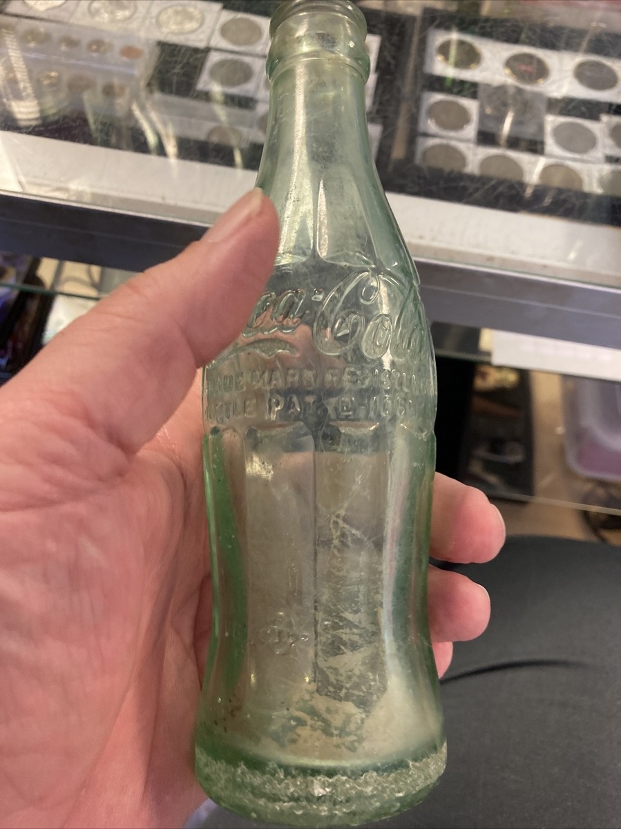 VINTAGE COCA COLA EMBOSSED BOTTLE PAT. D-105529 6 oz. Anniston Al