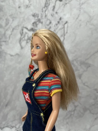 Poup&eacute;e Barbie 2000 - FAO Fun noir &eacute;dition sp&eacute;ciale poup&eacute;e - Photo 5/9