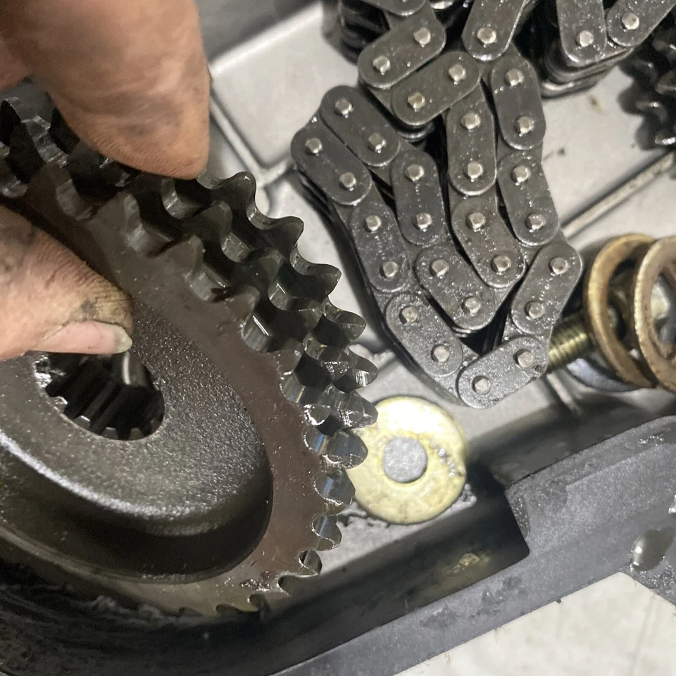 Yamaha Exciter 570 1988-1992 moto de nieve caja de cadena montaje bueno Foto 2 de 4