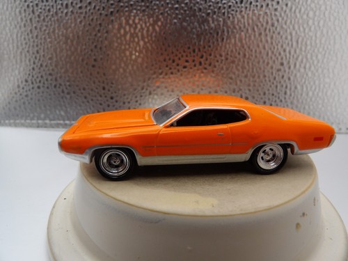 1972 PLYMOUTH SATELLITE   2004 JOHNNY LIGHTNING MOPAR OR NO CAR   1:64 DIE-CAST