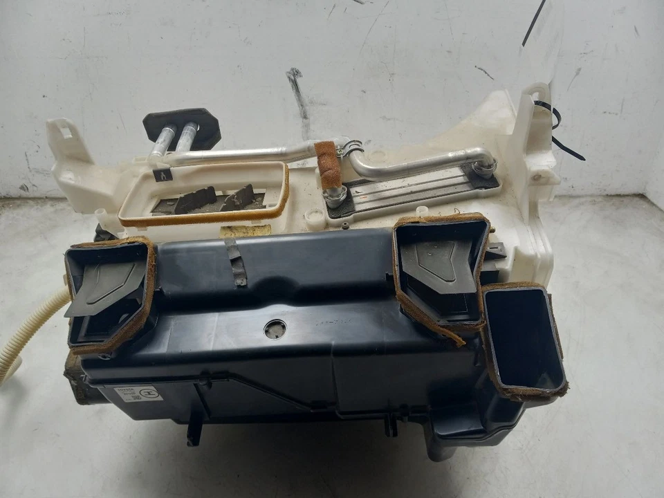 98-07 LEXUS LX470 FRONT HEATER CORE STANDARD SPEC - Image 2 of 4