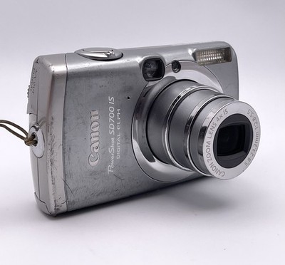 Canon PowerShot SD 700 IS 6MP Digital Camera w/ Battery Charger