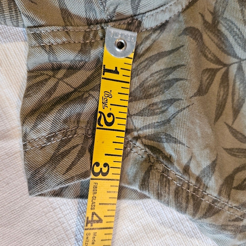 Gap Pull On Olive Green Leaf Pattern 3" Shorts La… - image 8