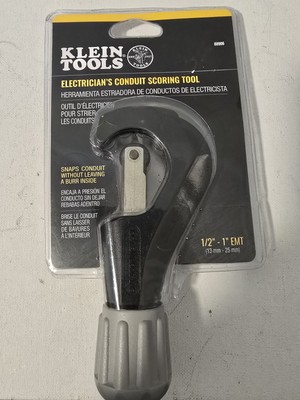 Klein Tools 88906 Electrician's Conduit Scoring Tool 1/2''-1'' EMT Open Package