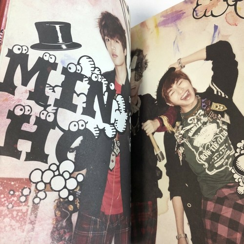 SHINee The first CD + PHOTOBOOKLET - Picture 6 of 12