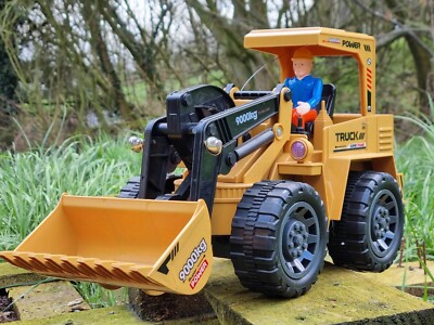 JCB Monster Truck RC Digger Remote Radio Controlled Kids Toy