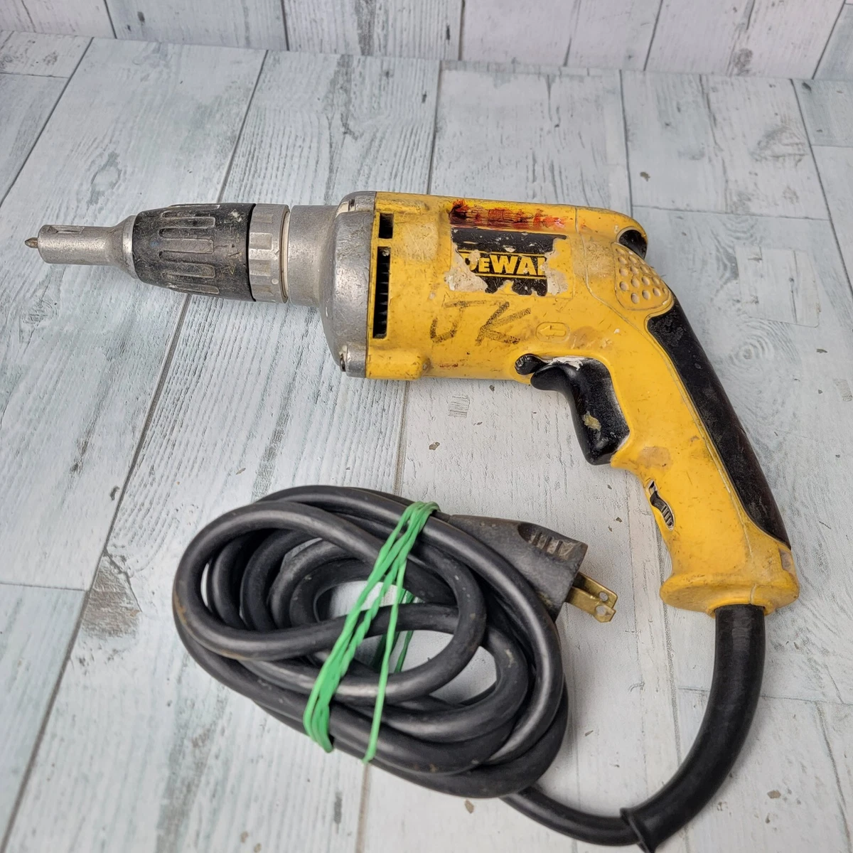 Dewalt DW272 4000 RPM Variable Speed Reversible Drywall, 46 OFF