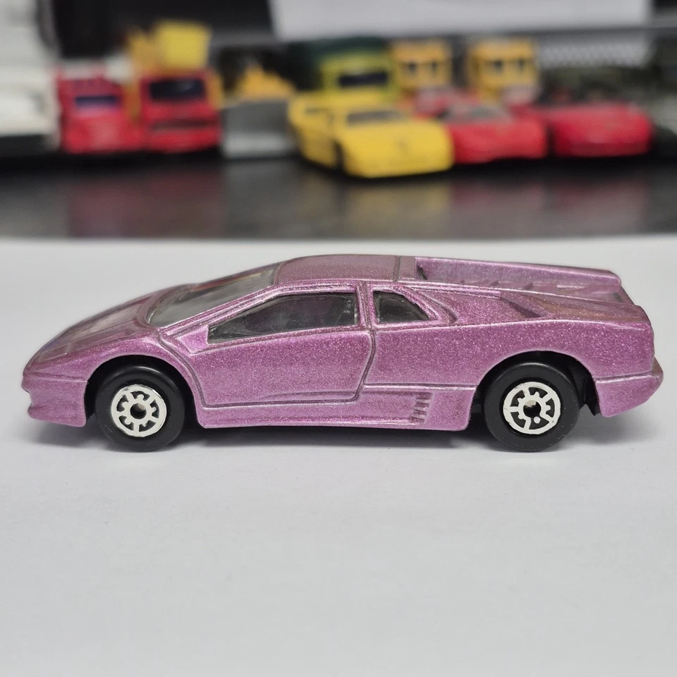 Maisto Lamborghini Diablo Metallic Purple Color 1:64 Diecast Model Car - Image 2 of 4