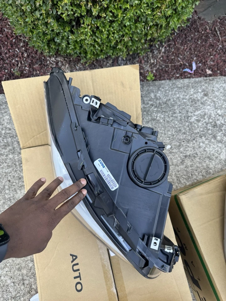 2013 BMW M5 OEM Headlights - Image 2 of 4