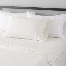Amazon Basics Lightweight Breathable Wrinkle-Free Brushed Twin, Cream