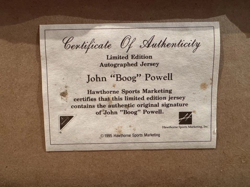 CAMISETA ENMARCADA FIRMADA POR BOOG POWELL CON C.O.A. COMO NUEVO - TARIFA DE ENVÍO PLANA Foto 3 de 4