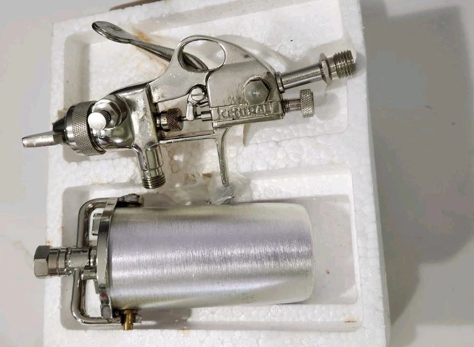 Nib Central Pneumatic # 086 Touch Up Paint Gun  - Image 2 of 3