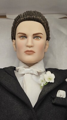 Gebrauchte seltene Twilight Tonner Puppe Forever Edward Edward Cullen Robert Pattinson 18 Zoll