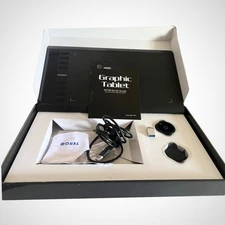 UGEE M780 Graphics Tablet with Extra Accessories - Open Box Never Used