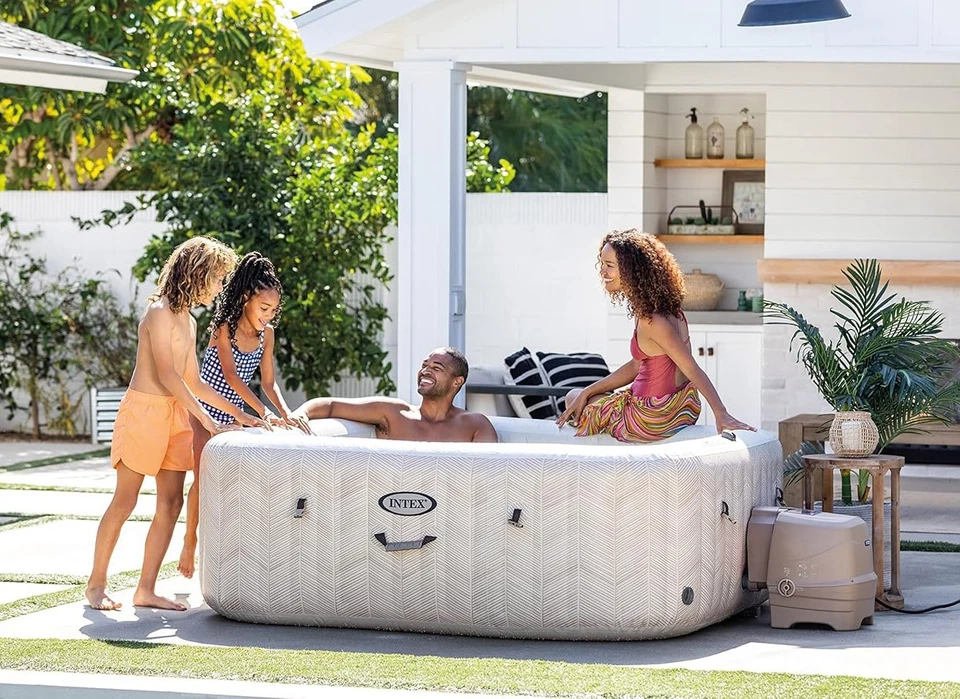 INTEX Whirlpool Chevron Deluxe Pure SPA Salzwasser 175x175cm 4 Personen + APP - Bild 2 von 4