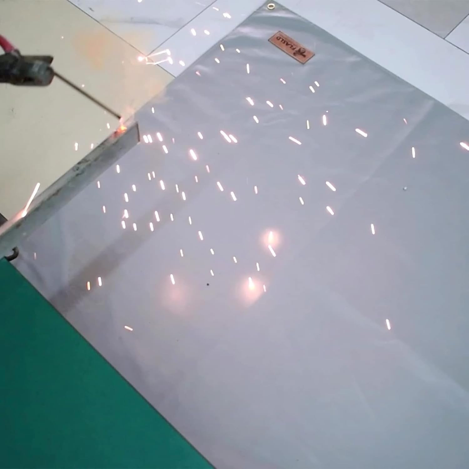 Silicone Coated Welding Blanket 4x6 ft Welding Curtain Welding Shield Mat Up to