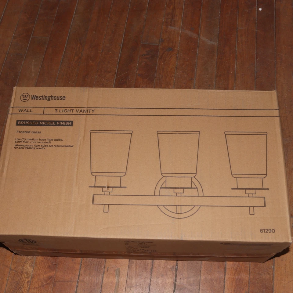 Westinghouse Lighting Reynaldo 3-Light Vanity Light Brushed Nickel 23" - Изображение 3 из 4