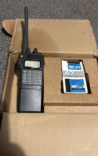 ADI At-600 Walki Talki ungetestet