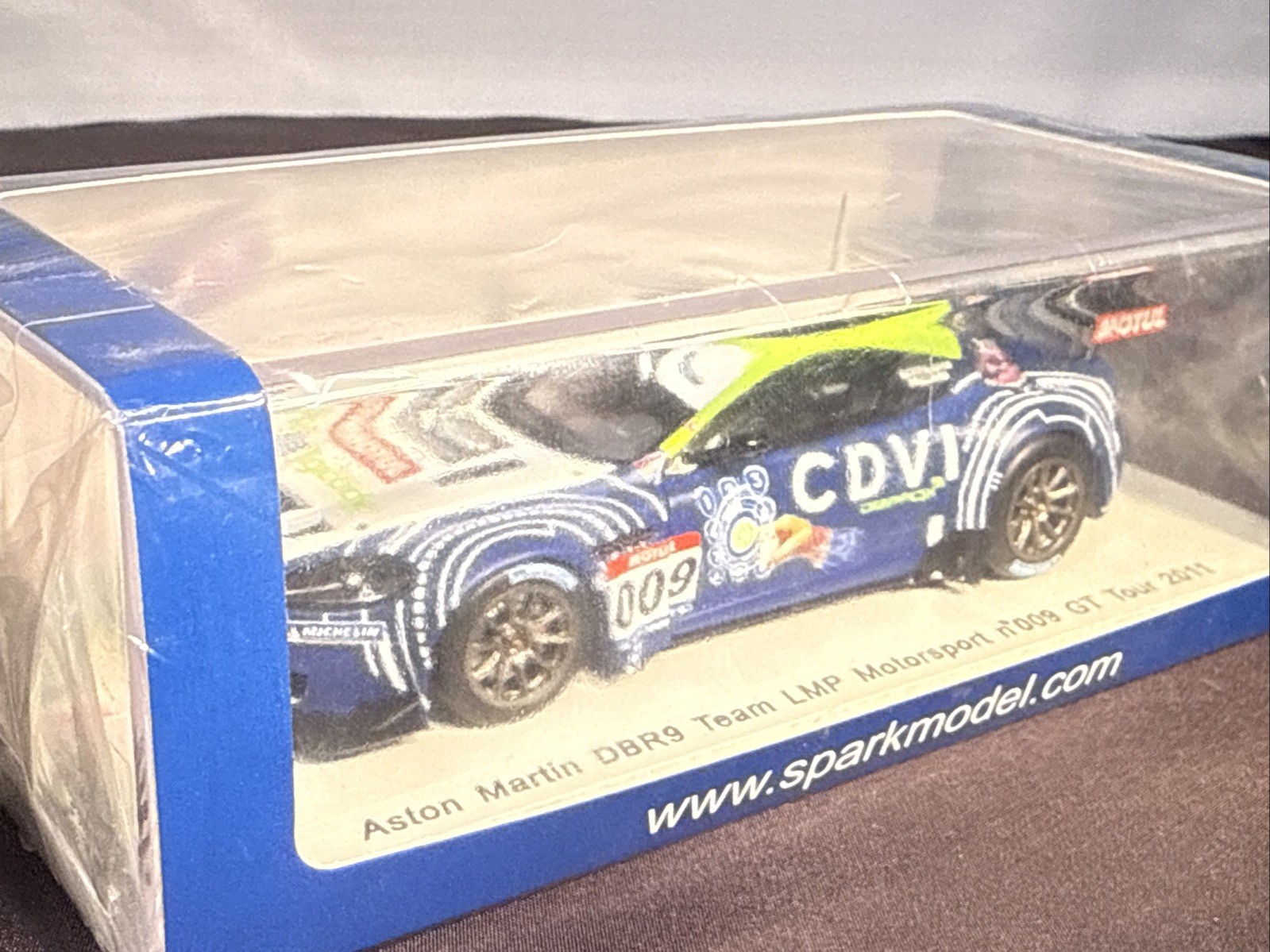 Picture 4 of 5
