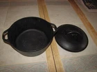 Vintage Lodge 10 1/4 DIA USA Cast Iron Dutch Oven Pot #81C W/Lid 3.5 Quarts
