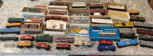 Lot Of 40 Vintage HO Scale Guage Model Train Cars, Various Brands Must See!!