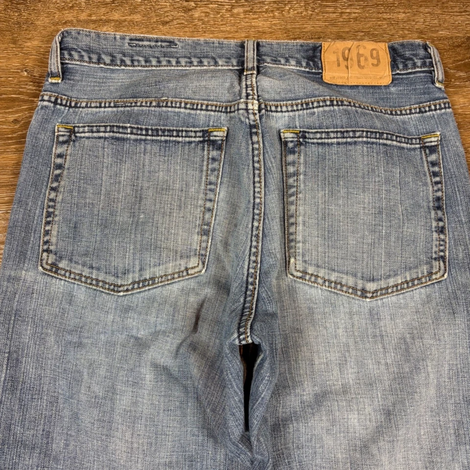Vintage GAP 1969 Jeans 33x30 Loose Straight Fit Blue Wash Denim Faded Y2K - Image 2 of 4