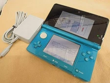 Nintendo 3DS CTR-001 Handheld Console Portable Gaming System