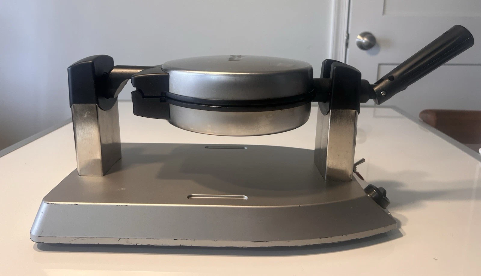 Waffle Maker Waring PRO WMK300 Thick Belgian Stainless Professional Restaurant
