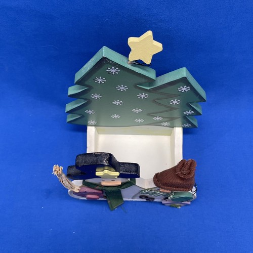 Christmas Coaster Set Holiday Snowman With Holder 6 Piece Wood Cork NEW - Picture 8 of 10