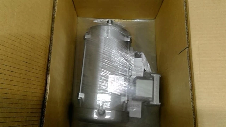 Baldor CEM7014T AC Motor 1 HP 230/460V 1800 RPM 4P 143TC 3PH 60 - Image 3 of 4