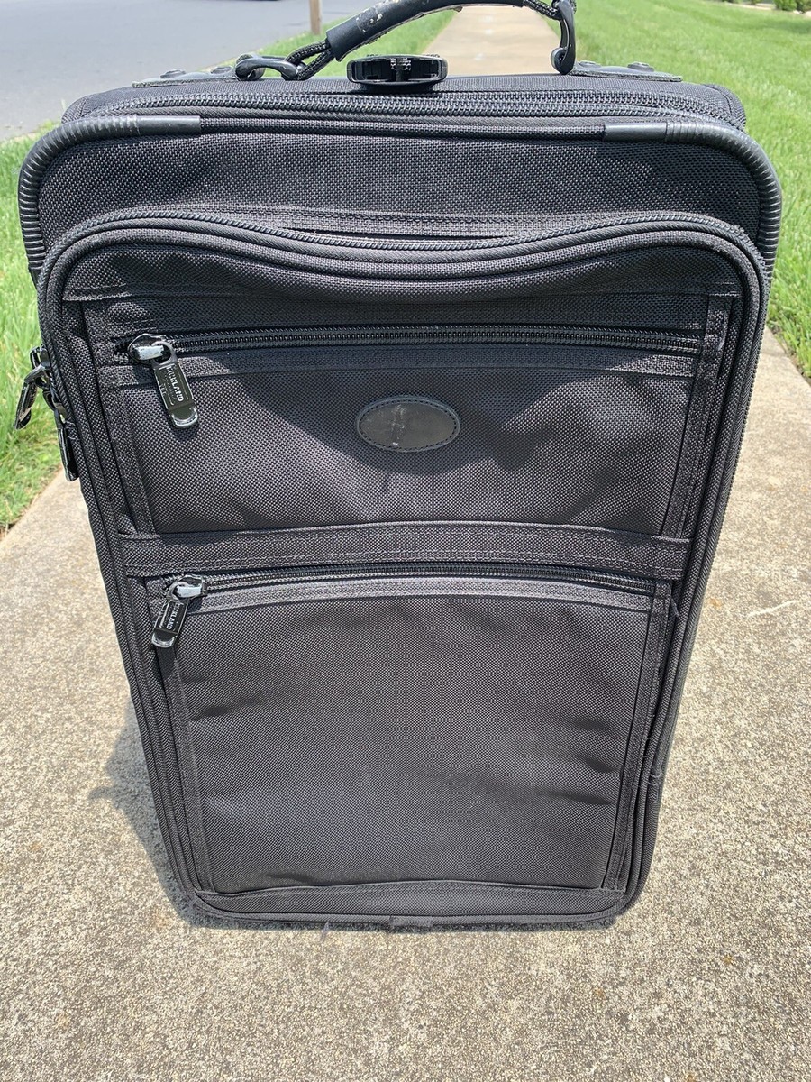 KIRKLAND カークランド CORDURA トランク キャリーバッグ Kirkland Signature 22” Upright Expandable Wheeled CarryOn