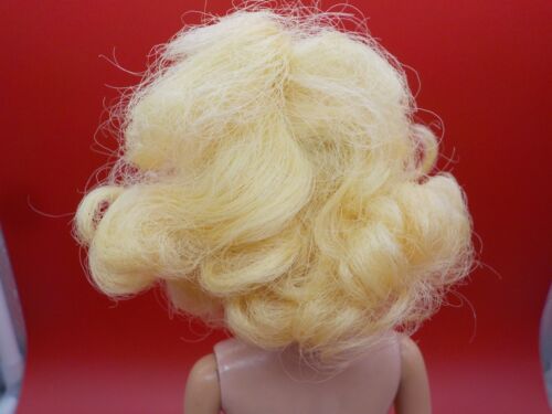 Vintage Barbie American Girl Side Part Style Wig w Bangs~ Thick Platinum Blonde - Picture 1 of 6