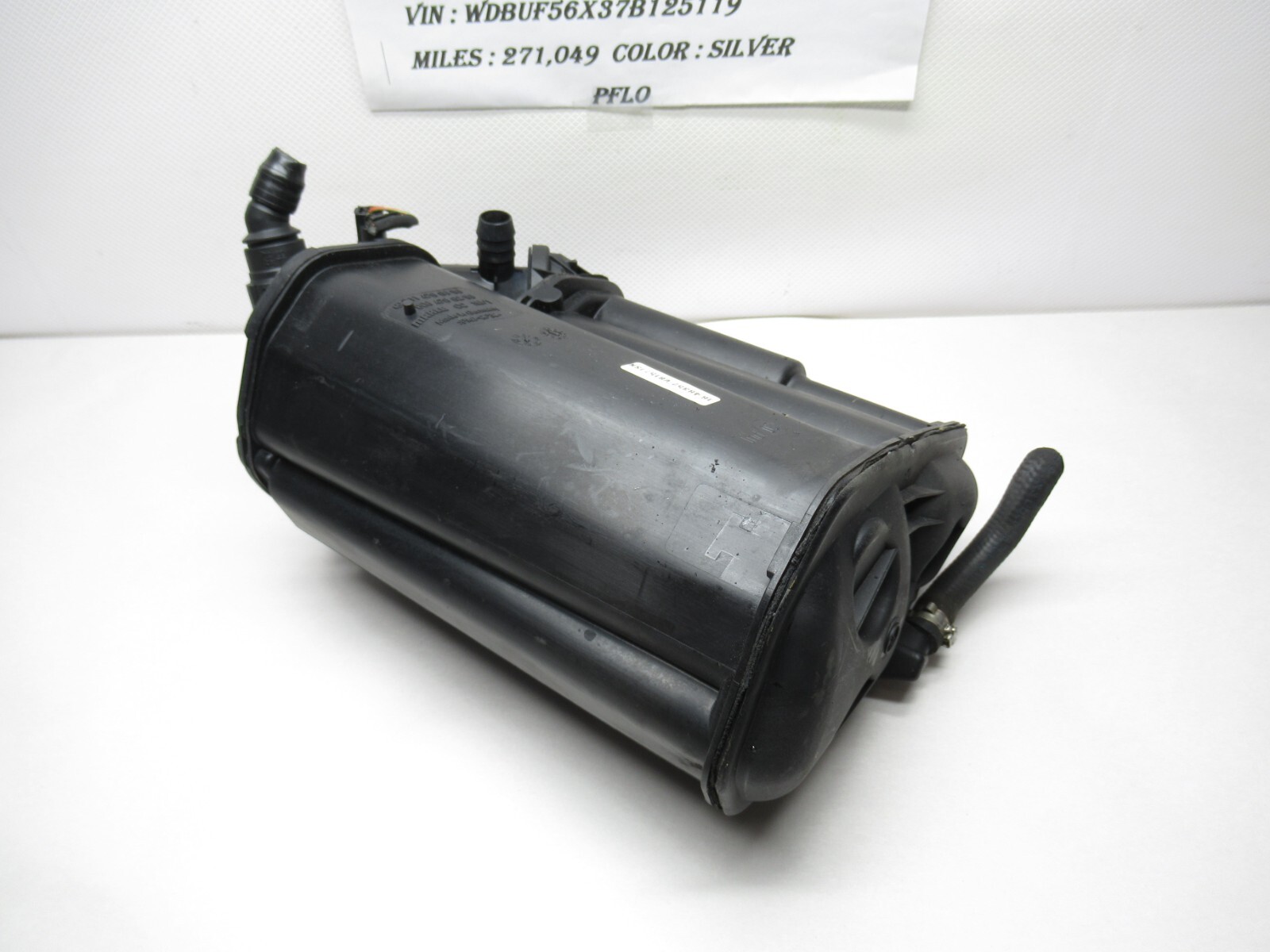 Fuel Vapor Canister Fits 2007 Mercedes-Benz Cls63 2114700659 OEM 