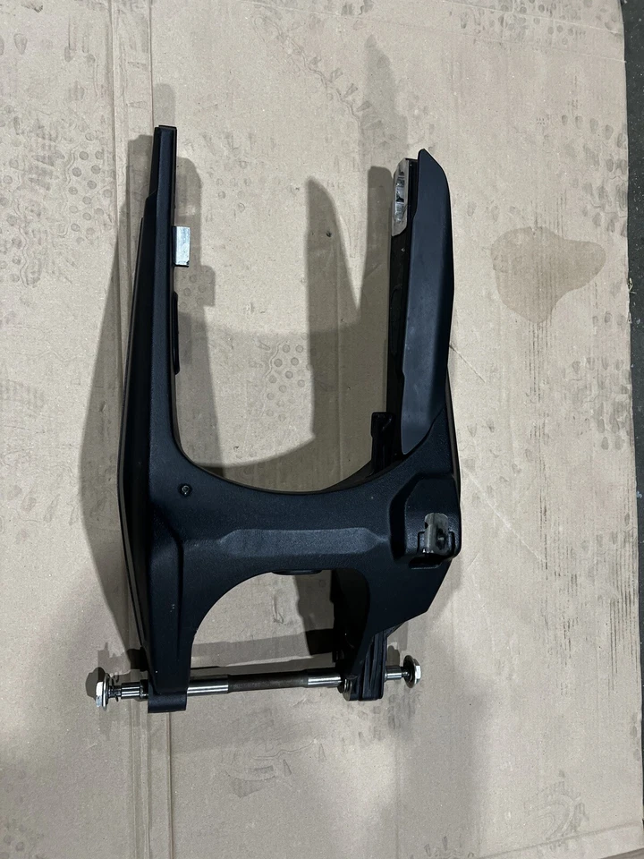 Basculante Ducati Scrambler 1100 retirado del modelo 2018 bajo milaje Foto 2 de 4