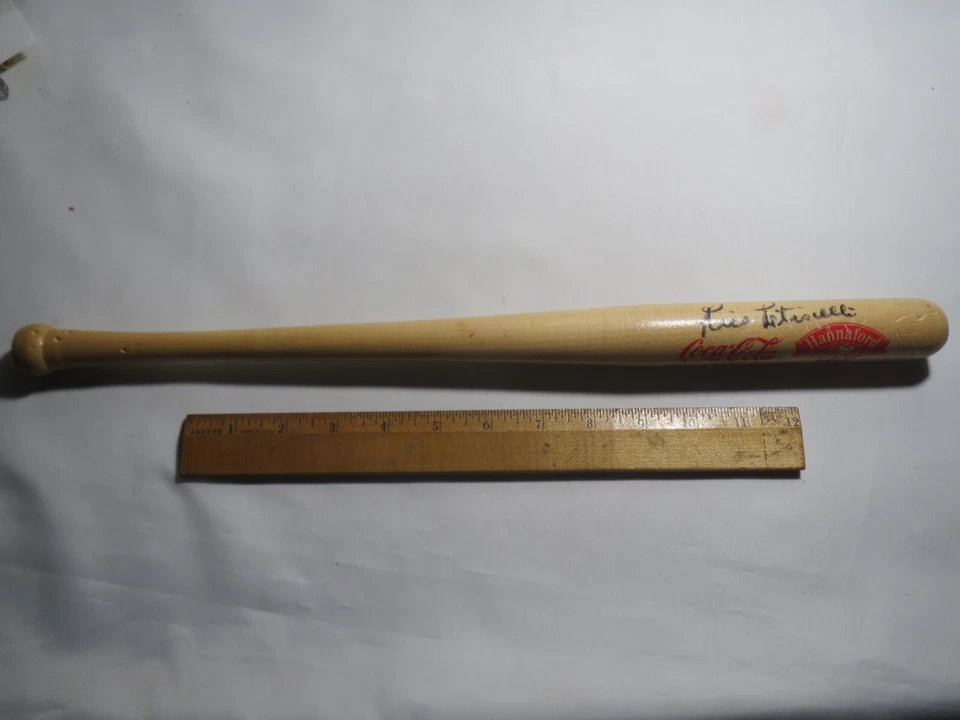 Vintage Rico Petrocelli Autographed Signed Mini 18" Bat - Image 4 of 4