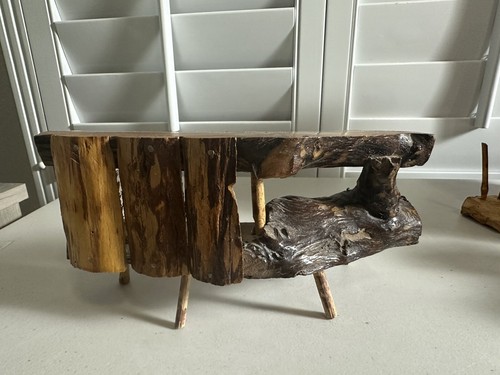 Small Doll Wood Bar Set Furniture Display Table With Stools Unique - Picture 7 of 17