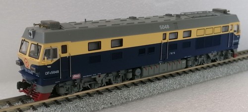 Chinese Diesel locomotive DF4C (By CHINA RAILWAY) N-scale NEW - Picture 5 of 14