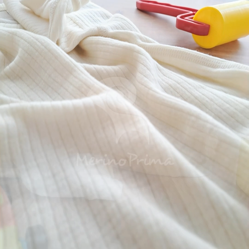 %100 Natural Merino Wool Kids T-Shirt - Winter Underwear - Thermal Children Top - Video 1 of 1