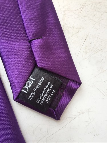 Corbatas clásicas DQT England para hombre púrpura Soild - Imagen 4 de 4