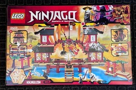 LEGO NINJAGO Fire Temple 2507 The Golden Weapons 2011 Kai DX, Samukai New Sealed