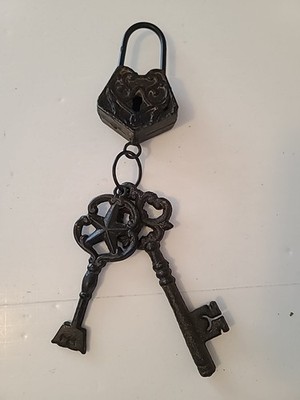 Vintage MCM 70s Cast Iron Key & Lock Set Decor