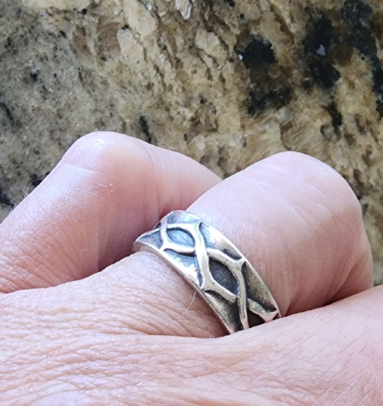 Retired James Avery Crown of Thorns Ring Size 8 Unisex - Gem