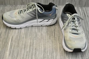 hoka clifton 6 size 7.5