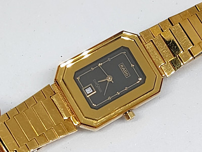 Vintage Rado Diastar Quartz Swiss made Ladys Black Dial 111.1003.3